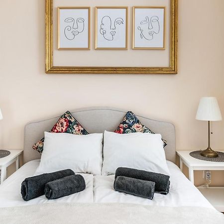 Room 4 Art Apartments Nr.4 In Vienna Center Экстерьер фото